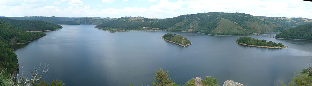 Lac du barrage de Grandval