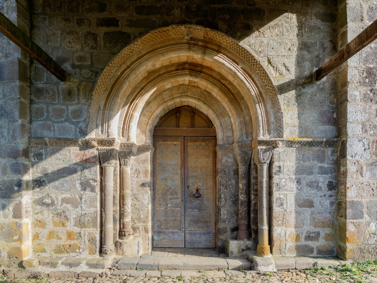 St Martin portail
