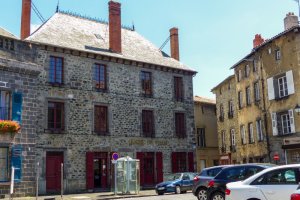 Saint-Flour, ancienne capitale historique de la Haute-Auvergne