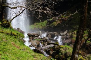 Le Faillitoux, sa cascade et ses burons